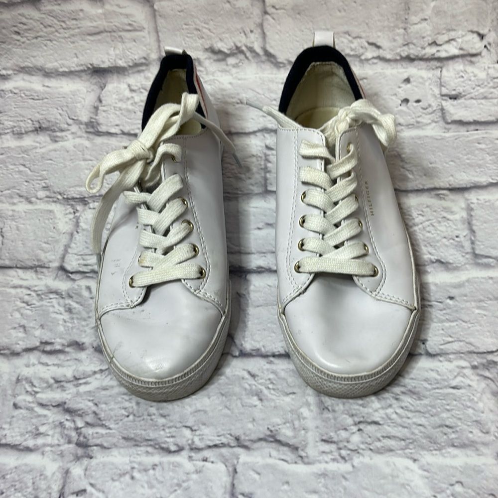 Vintage Tommy Hilfiger White Women’s Tennis Shoes Sz 8